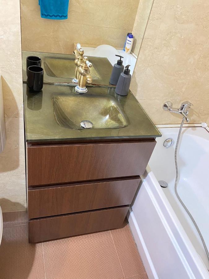 Bucharest Apartment Near The Center, Subway, Mall And Park Extérieur photo