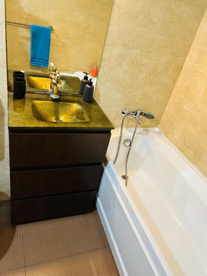Bucharest Apartment Near The Center, Subway, Mall And Park Extérieur photo